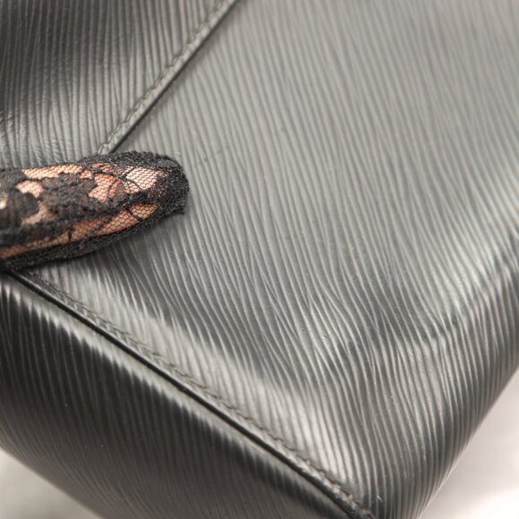 Louis Vuitton Epi Shoulder Bag Twist MM Crossbody - Picture 10 of 13